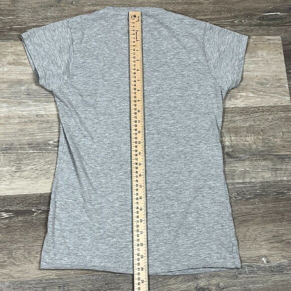 District 9 3/4 T-Shirt Womens Size Medium - Picture 10 of 11